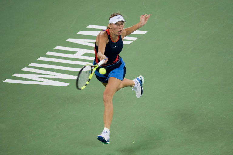 Wozniacki et Kerber sans souci, Halep battue d'entrée à Wuhan
