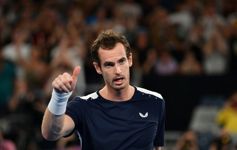 Murray has hip resurfacing surgery